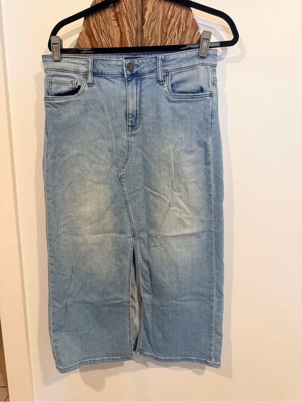 Kut from the Kloth Light Blue Denim Midi Skirt with Front Slit